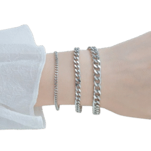Women bracelet in three colors